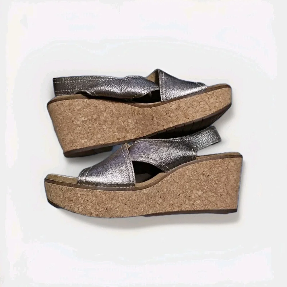 Clarks Artisan Metallic Leather Aisley Tulip Slingback Cork Sandals Sz 11M #X13